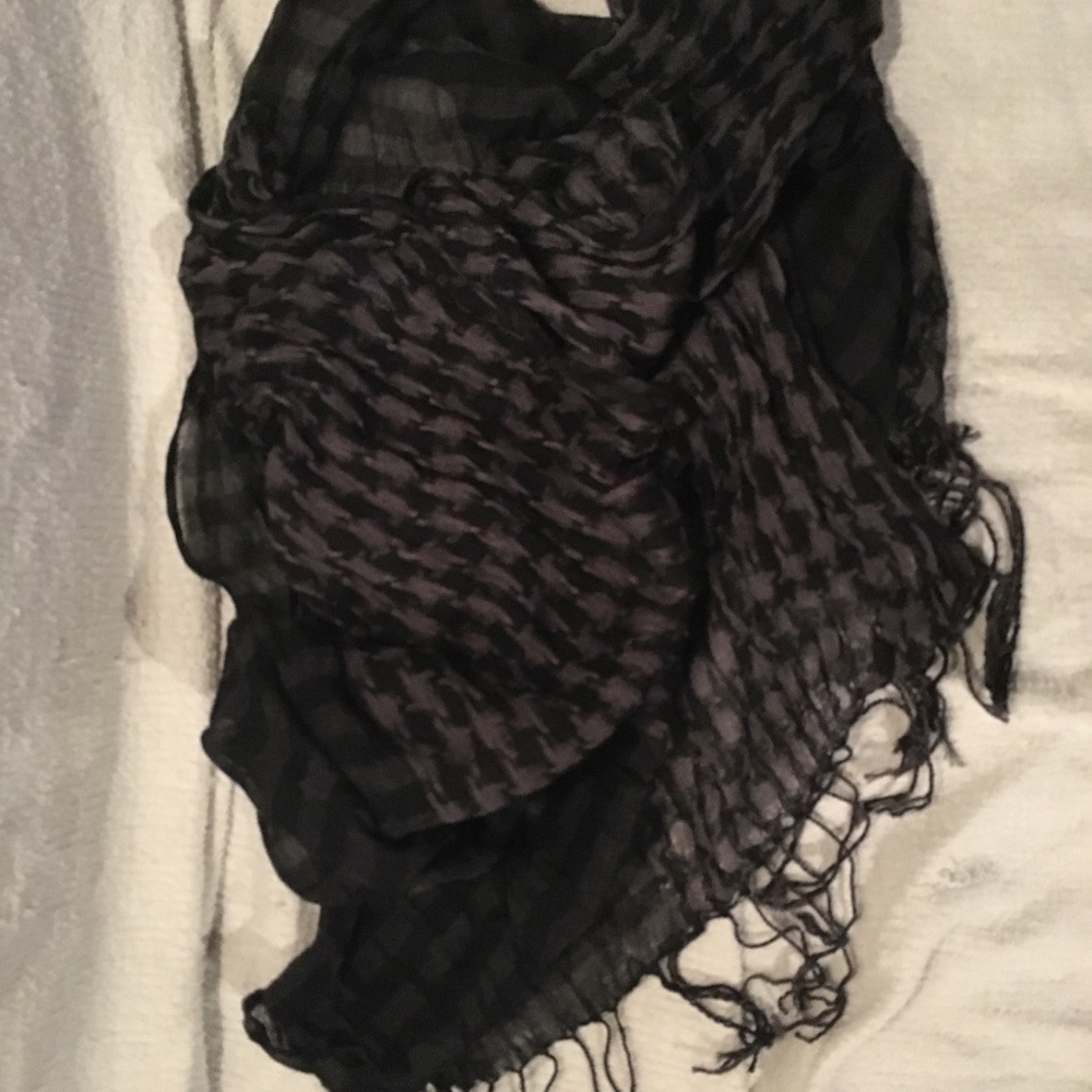 Black scarf
